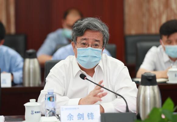 中核集團(tuán)黨組書記、董事長(zhǎng)余劍鋒：攜手同心干好新時(shí)代重大工程