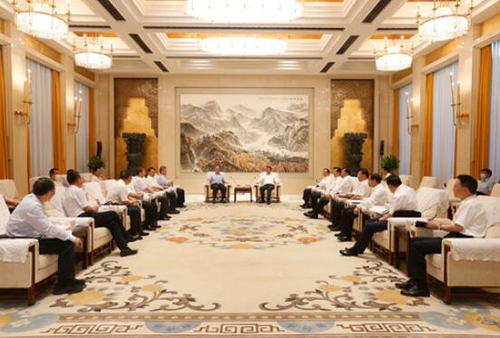 湖北省委書記應(yīng)勇、省長(zhǎng)王曉東會(huì)見國家電網(wǎng)董事長(zhǎng)、黨組書記毛偉明
