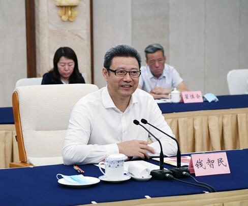 國家電投黨組書記、董事長錢智民拜會重慶市委副書記、市長唐良智