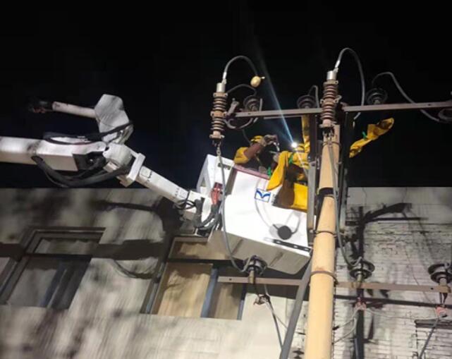 烏海電業(yè)局配電帶電作業(yè)處：11、7、23
