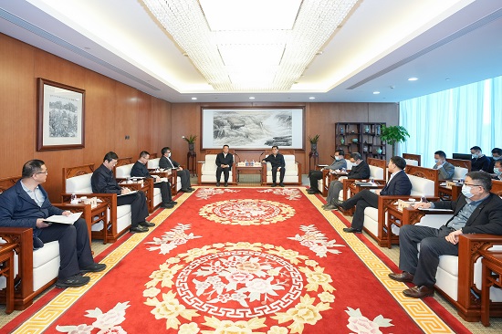 舒印彪鄧建玲會(huì)見哈電集團(tuán)董事長(zhǎng)曹志安、總經(jīng)理吳偉章