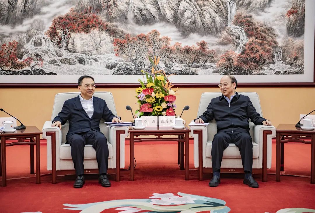 鄒磊拜會(huì)中國石油集團(tuán)黨組書記、董事長戴厚良