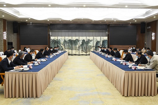 國家電網董事長辛保安、總經理張智剛拜會重慶市委書記陳敏爾、市長胡衡華