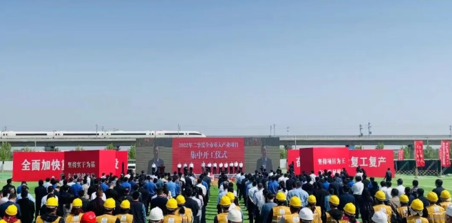 東方日升、晶科、阿特斯同時擴產(chǎn)！