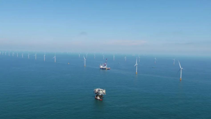 江蘇如東H6、H10兩座海上風(fēng)電場迎來全機(jī)組全容量并網(wǎng)后首次滿發(fā)