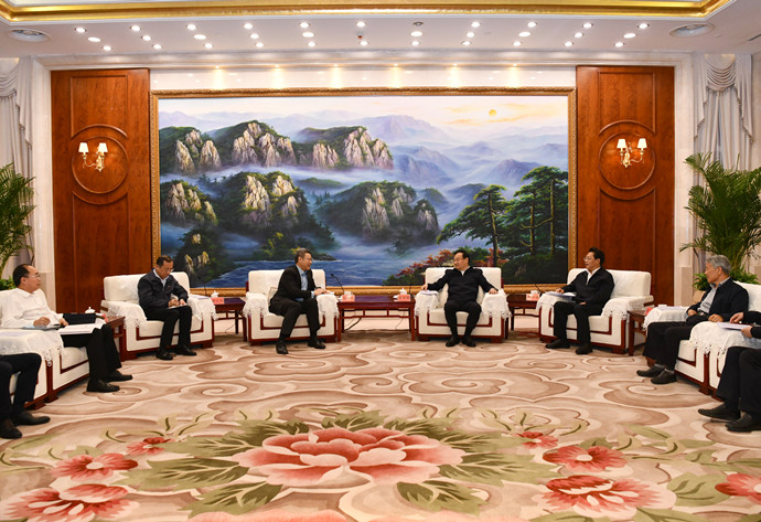 國家電投董事長、黨組書記錢智民拜會(huì)寧夏回族自治區(qū)主要領(lǐng)導(dǎo)