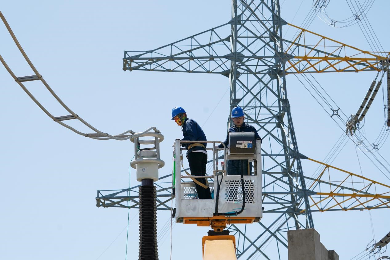 錫林郭勒超高壓供電公司白騰I線檢修任務(wù)圓滿完成