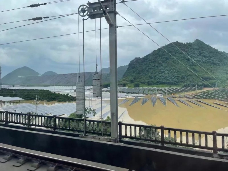 地面電站秒變漂浮電站，又一光伏電站被水淹！