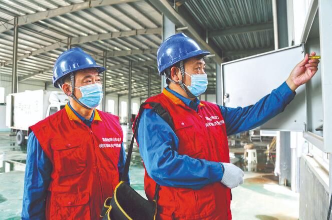 山東商河：供電服務(wù)做實(shí)做細(xì) 大蒜產(chǎn)業(yè)產(chǎn)銷(xiāo)兩旺