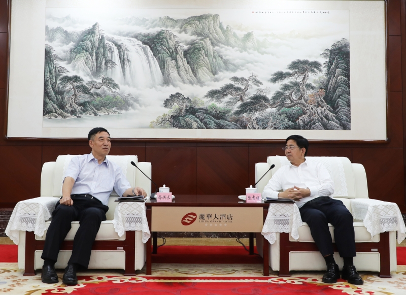 孫洪水與山西省委常委、常務(wù)副省長(zhǎng)張吉福會(huì)談