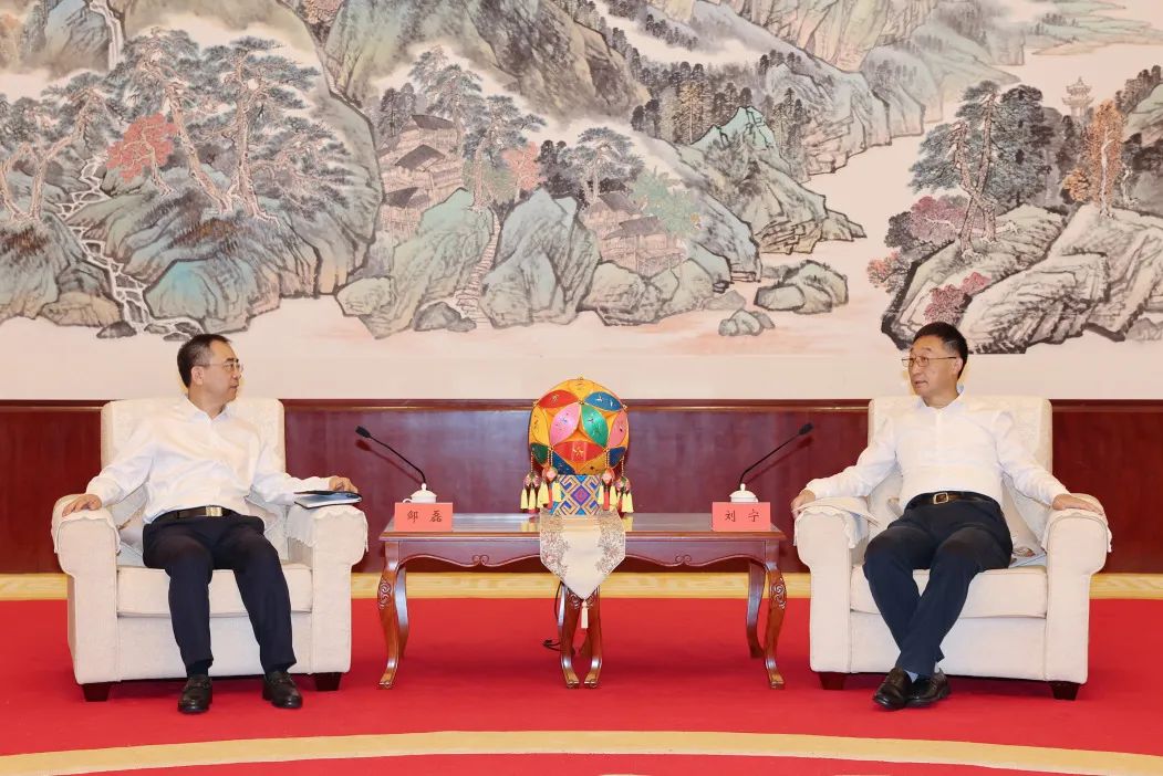 大唐集團(tuán)黨組書記、董事長鄒磊拜會廣西壯族自治區(qū)黨委書記劉寧
