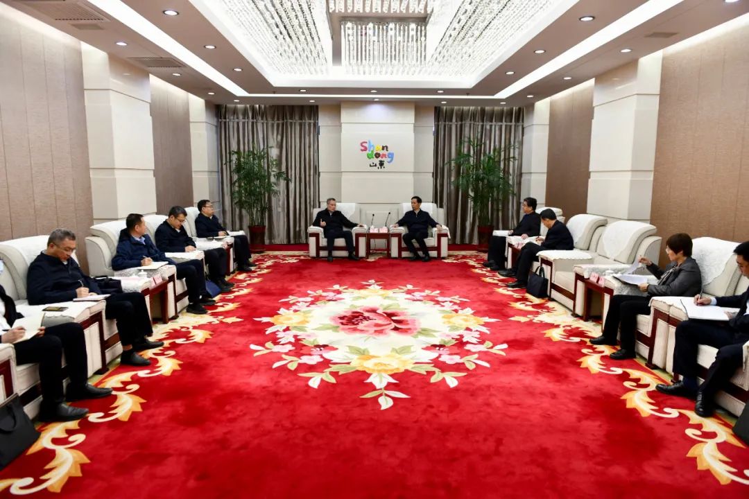 大唐山東發(fā)電公司黨委書記、董事長(zhǎng)趙永力拜會(huì)菏澤市委副書記、市長(zhǎng)張倫