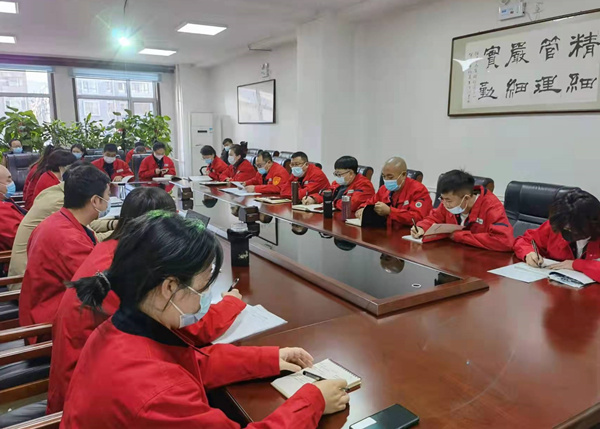 烏海市千里山供電公司：宣貫《車(chē)輛管理標(biāo)準(zhǔn)》，加強(qiáng)車(chē)輛日常管理