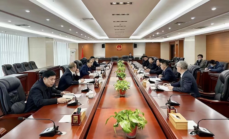 中國能建黨委副書記、總經(jīng)理孫洪水與丹東市市長郝建軍會談