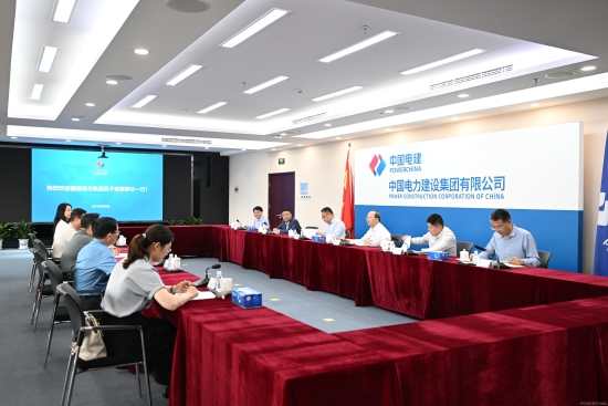 中國電建黨委常委、副總經(jīng)理徐鵬程與漳龍集團(tuán)黨委書記、董事長吳子毅會(huì)談