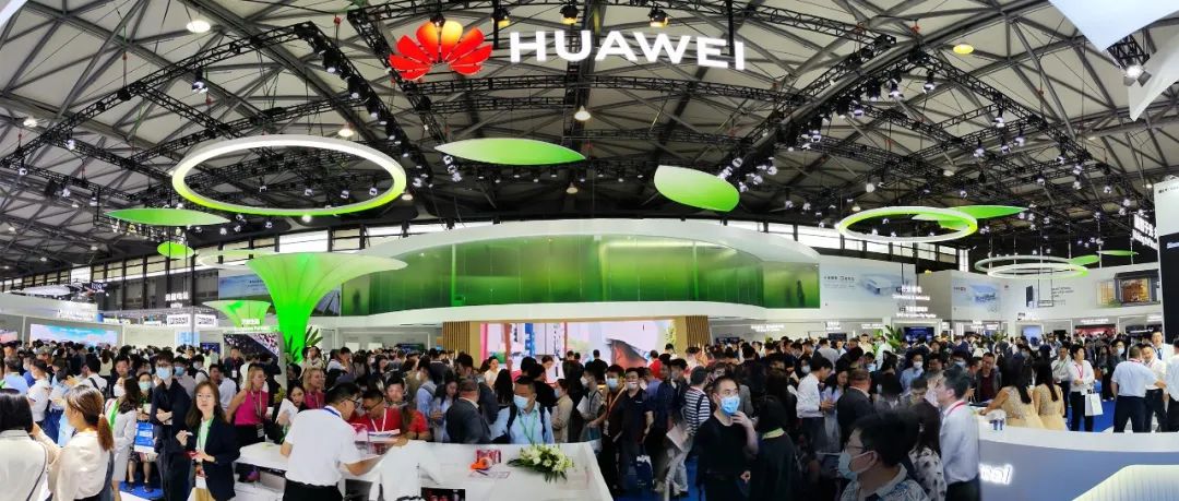 SNEC“人氣之王”! 華為推出智能光儲發(fā)電機(jī)等全場景智能光儲解決方案，持續(xù)引領(lǐng)行業(yè)