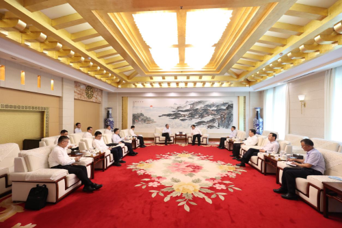 中國電建黨委副書記、總經(jīng)理王斌與山東省委常委、煙臺市委書記江成會談