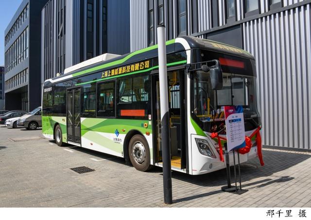 到2025年力爭(zhēng)發(fā)展燃料電池汽車(chē)超過(guò)10000輛，《上海交通領(lǐng)域氫能推廣應(yīng)用方案》發(fā)布