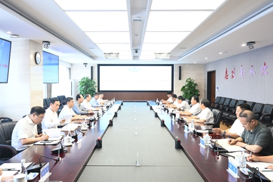 中國電建黨委書記、董事長(zhǎng)丁焰章與中國南水北調(diào)集團(tuán)黨組書記、董事長(zhǎng)蔣旭光會(huì)談
