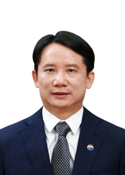 曾任貴州省能源局黨組書記、局長 丁雄軍當(dāng)選中國貴州茅臺酒廠(集團)黨委書記