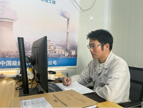 劉明明：深深扎根，在實(shí)踐沃土中書寫青春篇章