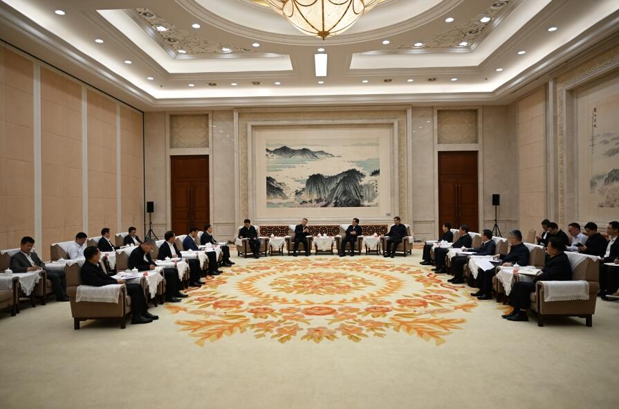 三峽集團(tuán)董事長(zhǎng)、黨組書雷鳴山拜會(huì)江蘇省委書記信長(zhǎng)星、 省長(zhǎng)許昆林