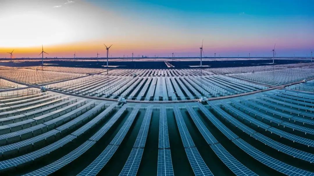 突破3億千瓦時，?；瘓F一期300MW光伏發(fā)電項目實現(xiàn)年度目標