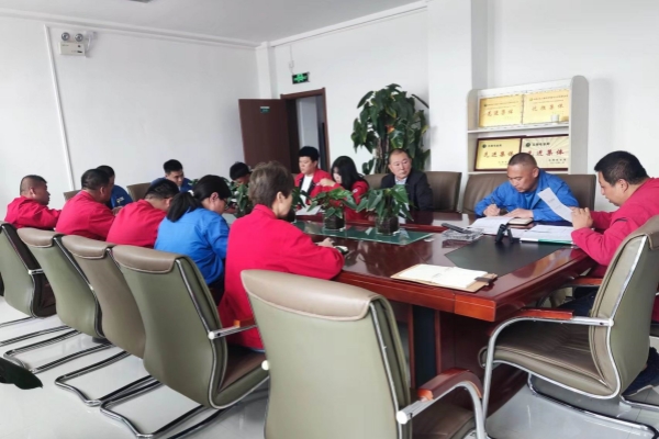 內(nèi)蒙古電力集團烏海千里山供電公司：對標新細則，完成班組定級工作