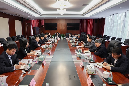 華能集團總經(jīng)理、黨組副書記鄧建玲拜訪中國進出口銀行黨委副書記、行長任生俊