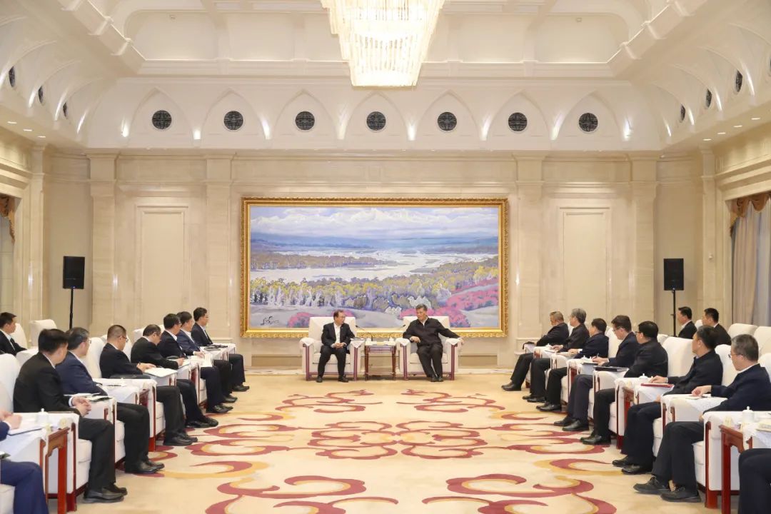 華電集團黨組書記、董事長江毅拜會新疆維吾爾自治區(qū)主要領(lǐng)導