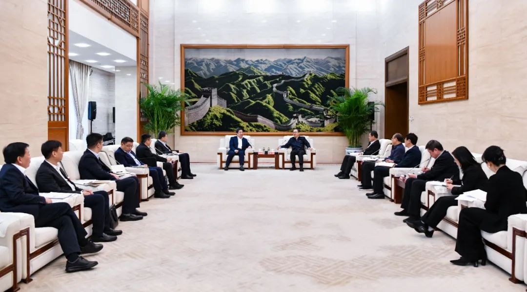中國電氣裝備白忠泉董事長、周群總經理拜訪中國大唐董事長鄒磊
