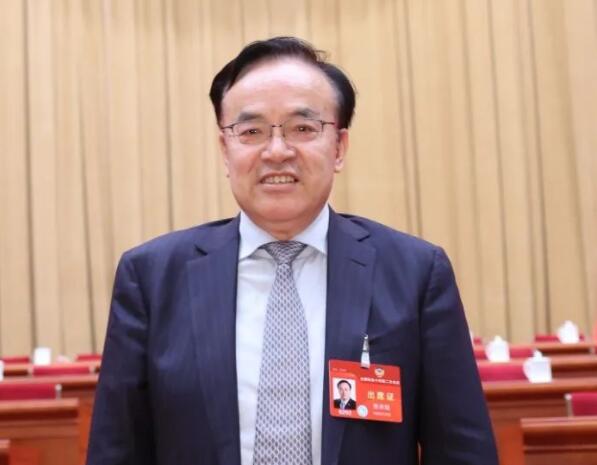 全國政協(xié)常委張來斌：系統(tǒng)思維引領(lǐng)能源轉(zhuǎn)型與安全，確?！半p碳”目標(biāo)順利實(shí)現(xiàn)