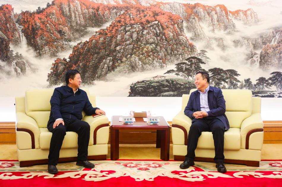 大唐甘肅公司黨委書記、董事長王建偉與甘肅電投集團(tuán)黨委書記、董事長蒲培文會談