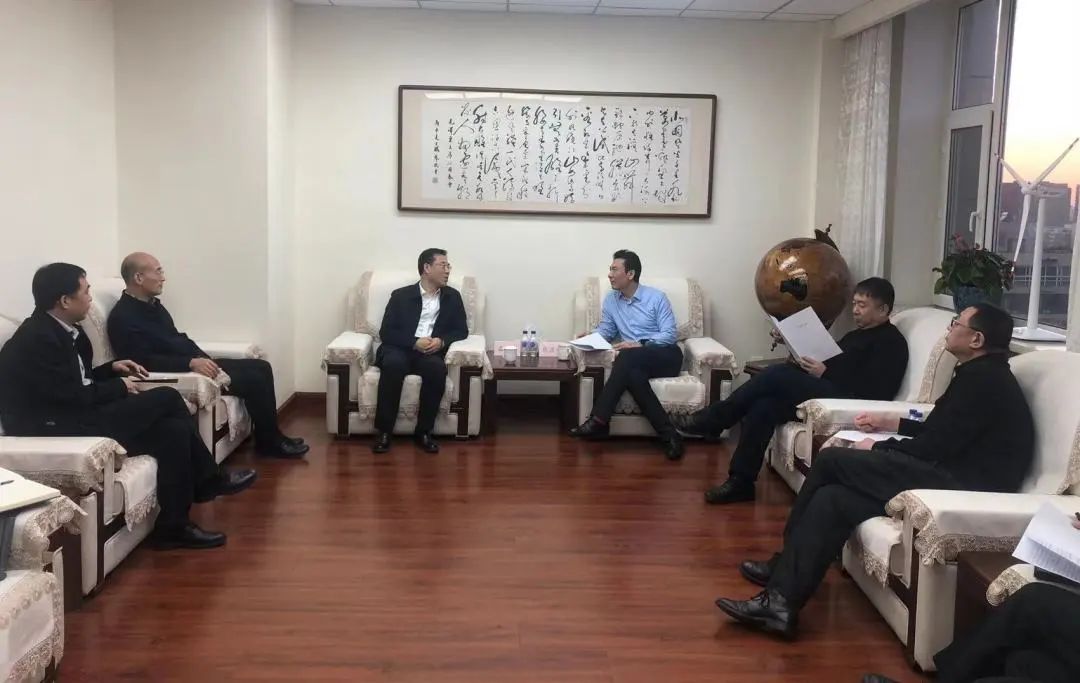 華電吉林公司黨委書(shū)記孫毅、黨委副書(shū)記鄭成杰拜會(huì)吉林省能源局黨組書(shū)記、局長(zhǎng)趙彥峰