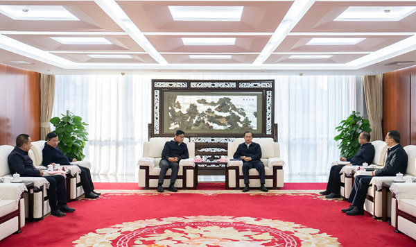 華電集團(tuán)黨組書記、董事長(zhǎng)江毅會(huì)見青海省委常委、省政府黨組副書記張錦剛
