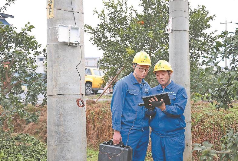 研制“萬(wàn)能鑰匙”，臺(tái)區(qū)漏電保護(hù)器調(diào)試不到5分鐘